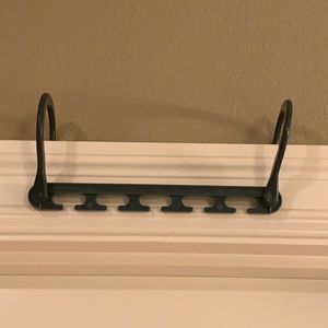 Smart Storage Space Up Hangers